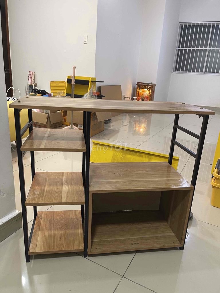 Kệ Gỗ Nâu Đen. Mua bán Tủ, kệ gia đình tại Quận 12 Tp Hồ Chí Minh được đăng bởi Trần Ánh Tuyết hình 1