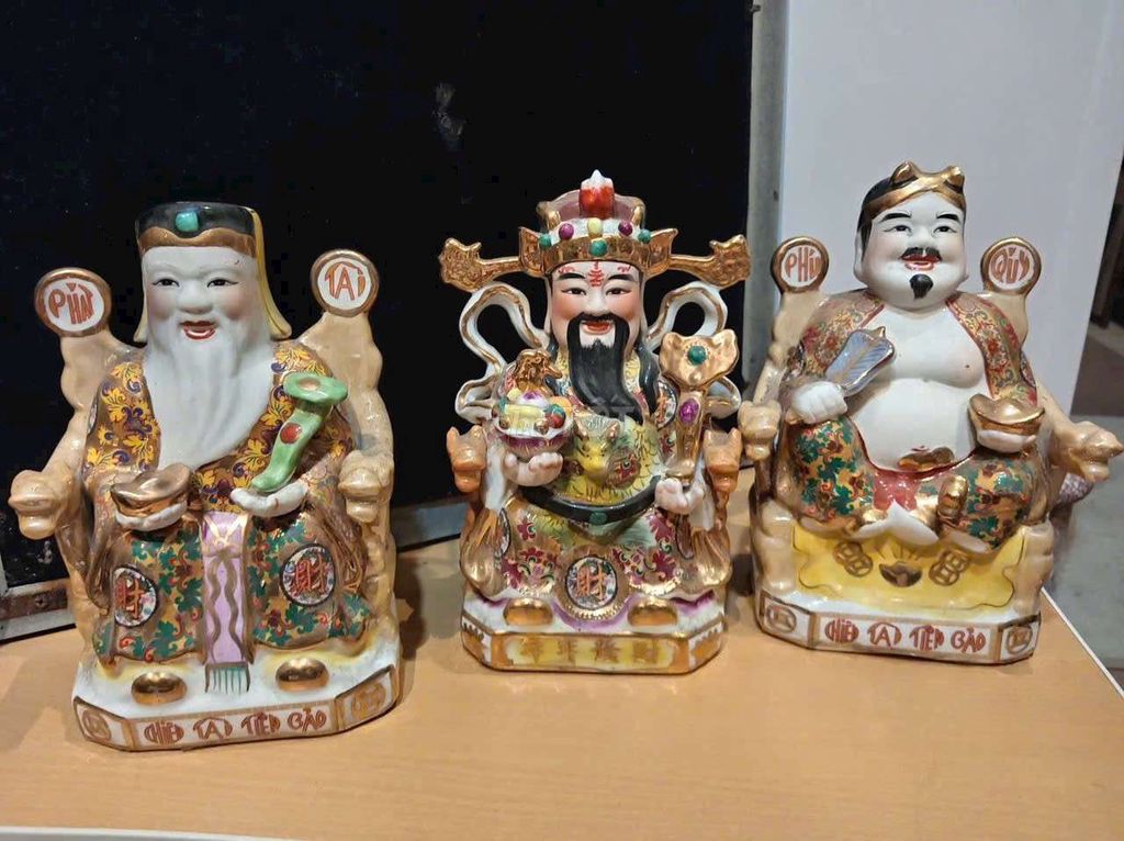 Tượng trang trí Gốm sứ Vàng kim Gấm hoa. Mua bán Đồ sưu tầm, đồ cổ tại Quận Hà Đông Hà Nội được đăng bởi Nhím Xinh hình 1