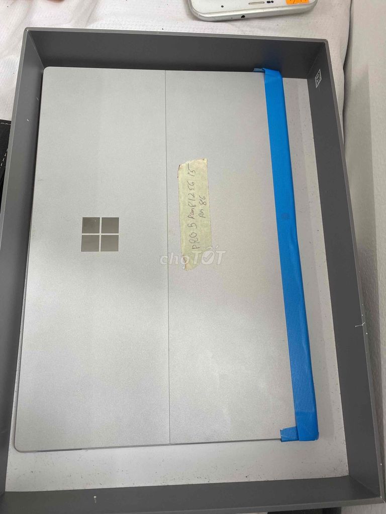 Microsoft Surface Pro 5 i5 8GB/256GB Mới. Mua bán Máy tính bảng tại Quận Phú Nhuận Tp Hồ Chí Minh được đăng bởi Luânnnnn hình 1