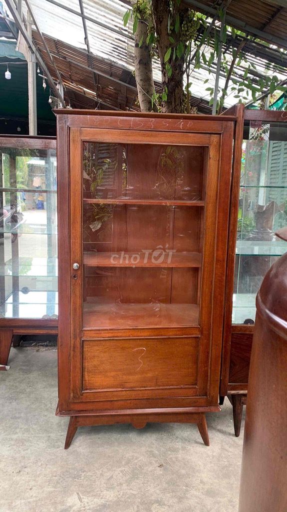 Tủ gỗ cổ điển màu Nâu. Mua bán Tủ, kệ gia đình tại Quận Bình Tân Tp Hồ Chí Minh được đăng bởi Kho Gỗ Cũ TpHCM hình 1