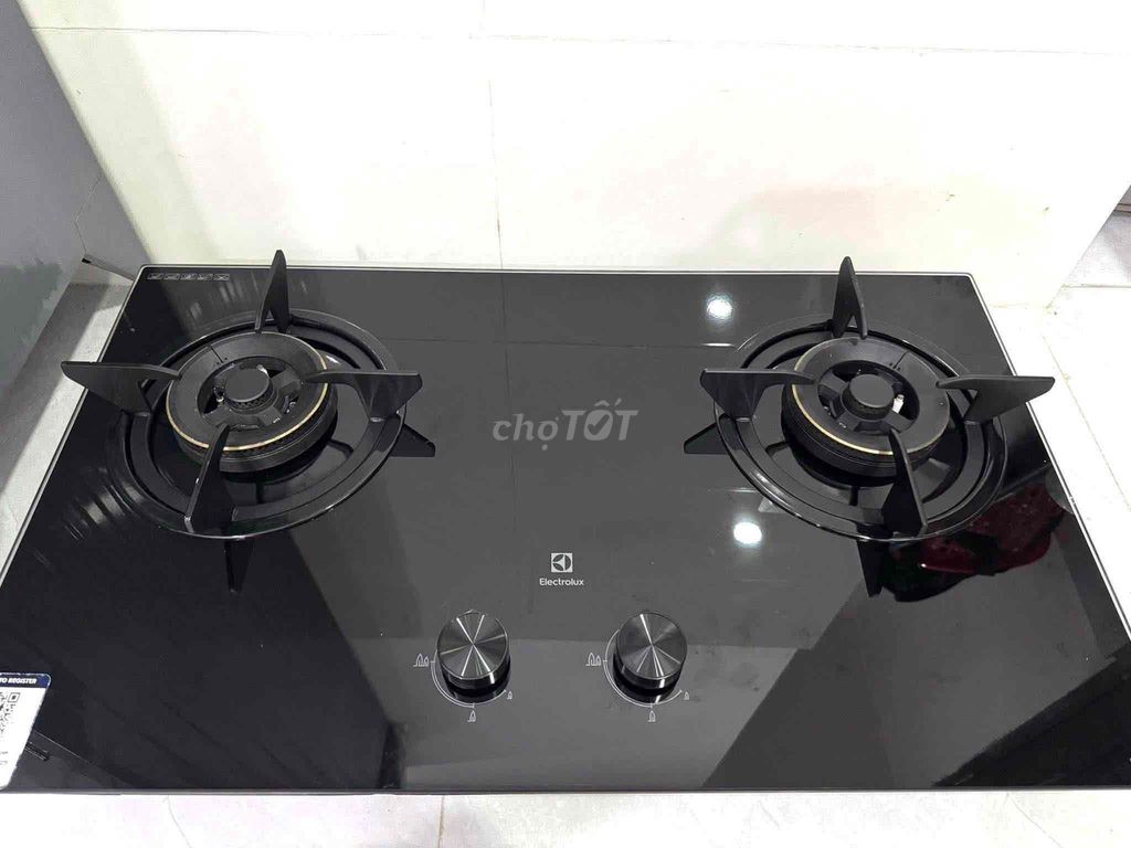 Bếp ga Electrolux Kính cường lực Đen Thụy Điển 97%. Mua bán Bếp, lò, đồ điện nhà bếp tại Thành phố Thủ Đức Tp Hồ Chí Minh được đăng bởi Việt hình 1