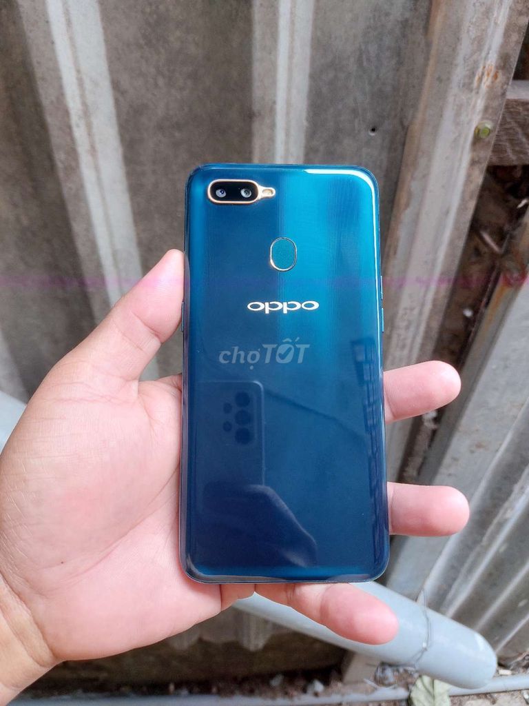 OPPO A7 gam 4/64gp