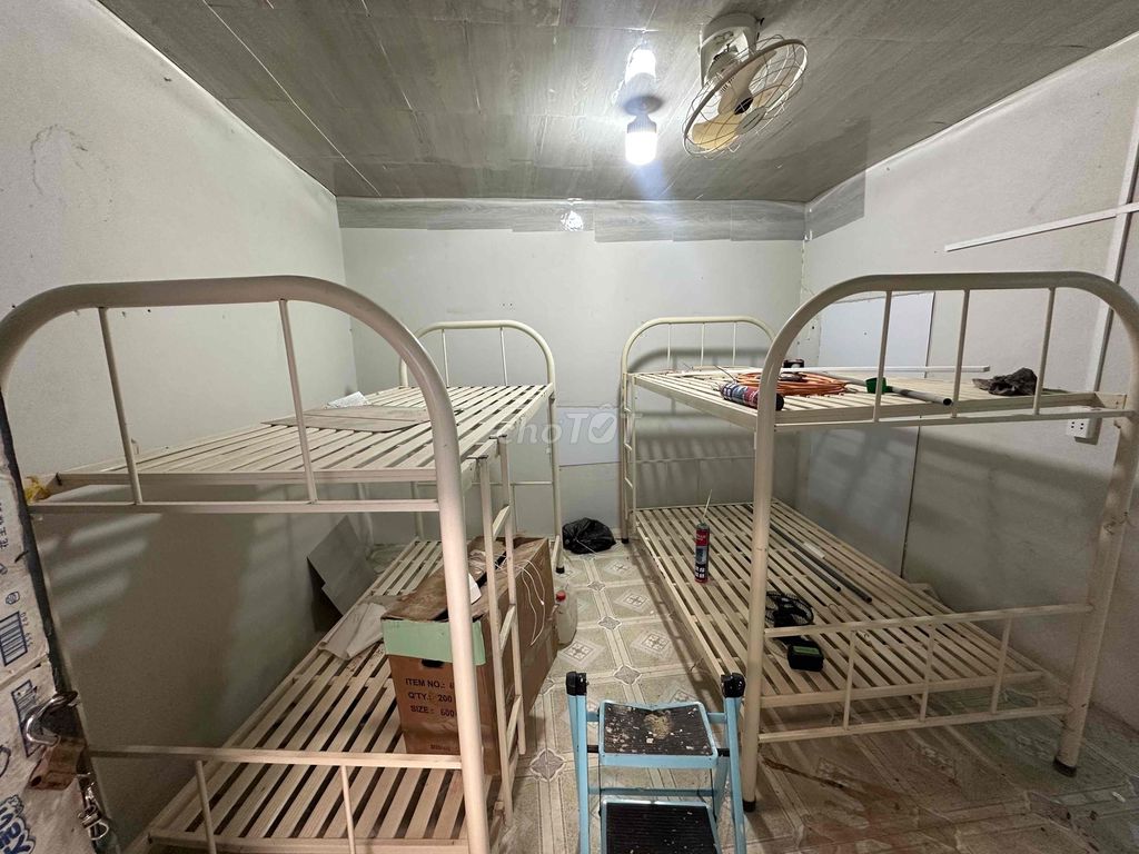 Giường tầng kim loại trắng kem. Mua bán Giường, chăn ga gối nệm tại Thành phố Vũng Tàu Bà Rịa - Vũng Tàu được đăng bởi Rồng Bay hình 1