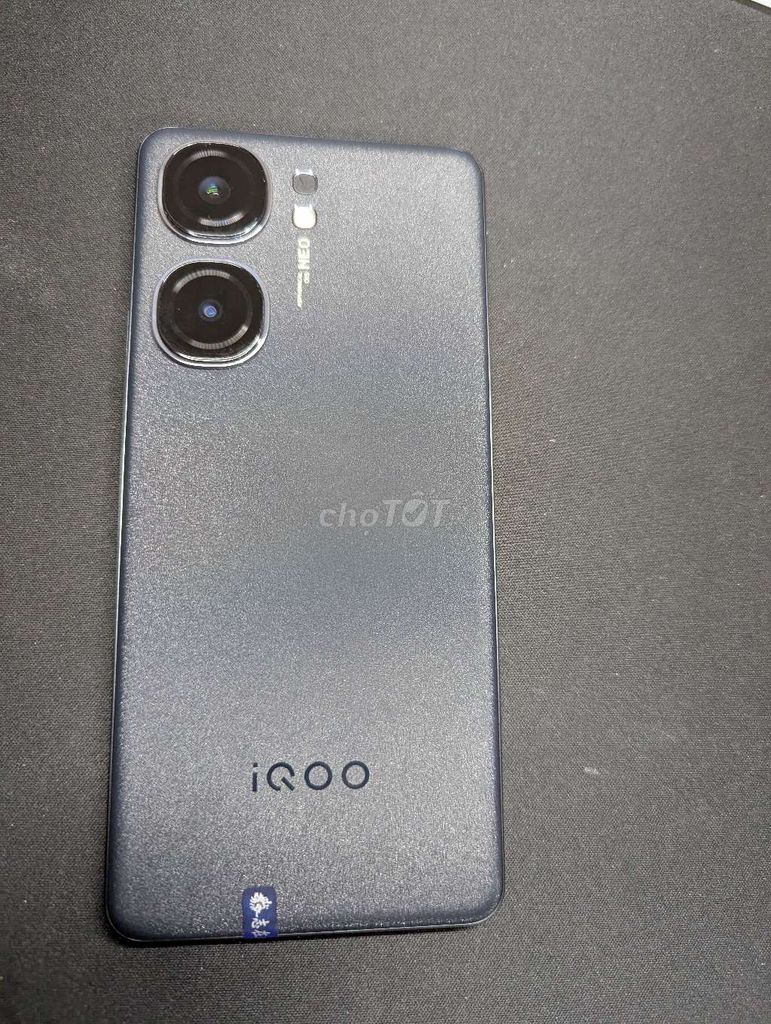 Vivo Iqoo Neo 9 12+256GB đẹp keng