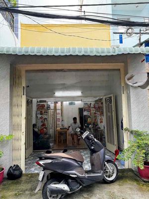 Nhà Đường Hoàng Đạo Thuý Quận 8 40m2, Ngay Chợ Đầu Mối Bình Điền, SHR. Mua bán nhà ở tại Quận 8 Tp Hồ Chí Minh được đăng bởi Nguyễn Phước