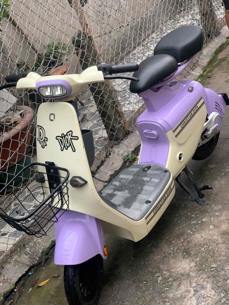 Xe điện Yadea 2020 màu Tím, Kem