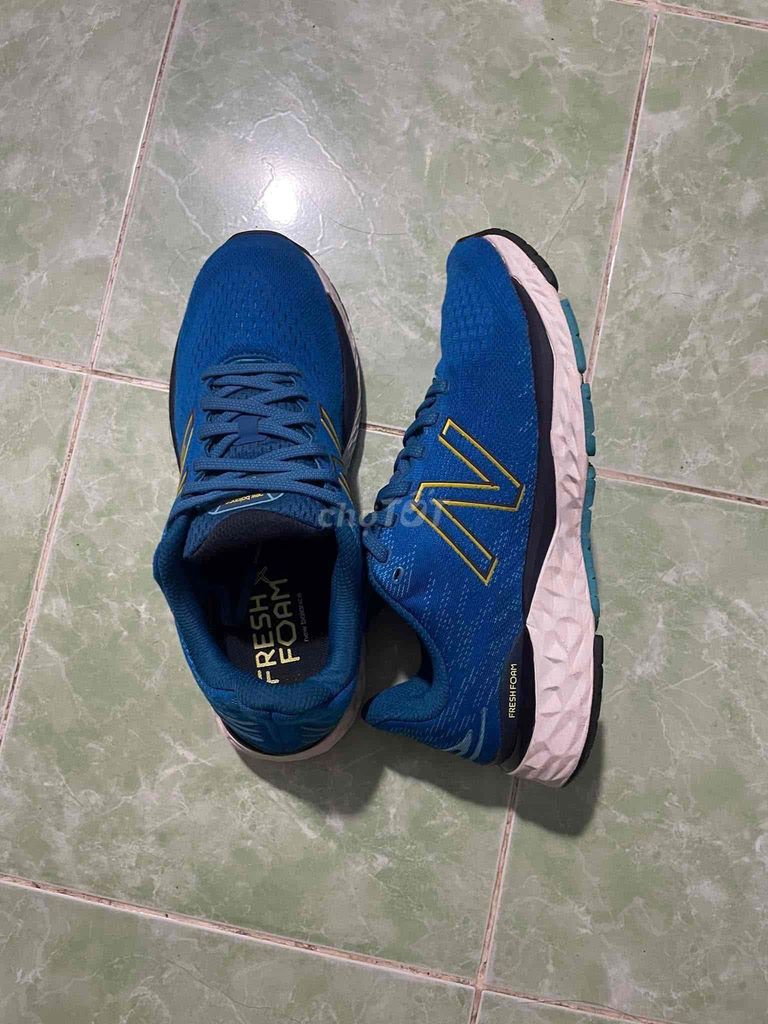 Nb fresh foam 880 size 43(27,5cm) chính hãng run