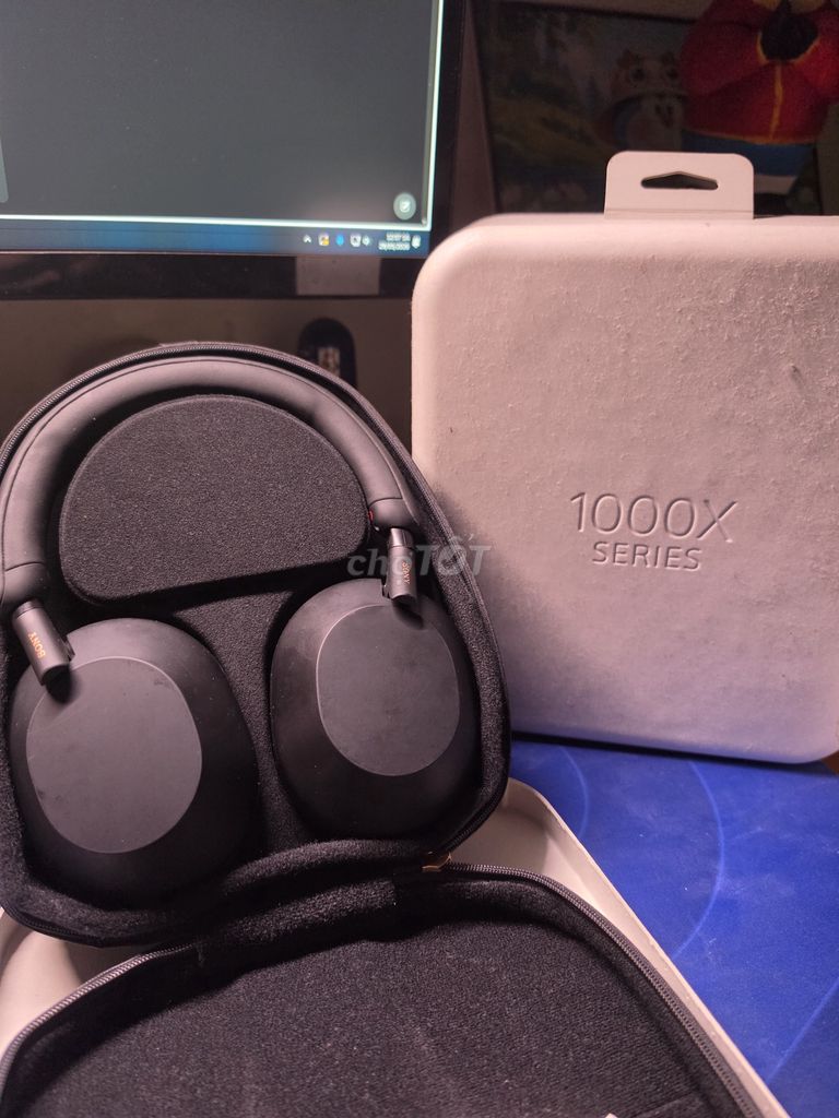 Tai nghe Sony WH-1000XM5 Đen Đã sử dụng. Mua bán Tivi, Âm thanh tại Quận Hoàng Mai Hà Nội được đăng bởi Huy hình 1