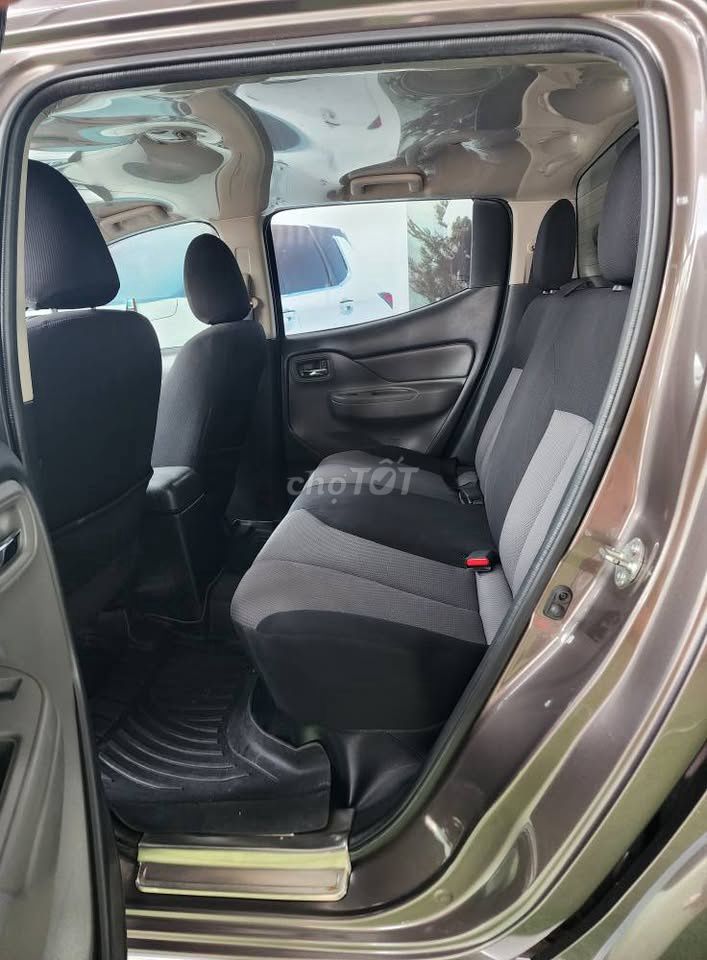 MITSUBISHI TRITON  Tự động một cầu 2018. Mua bán Ô tô tại Thành phố Buôn Ma Thuột Đắk Lắk được đăng bởi Minh Trí hình 4