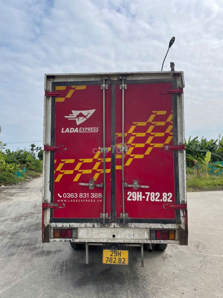 Xe tải ISUZU QKR270 THÙNG KÍN 1.9T 2021. Mua bán Xe tải, xe ben tại Huyện Đông Anh Hà Nội được đăng bởi Thắng Trần hình 7