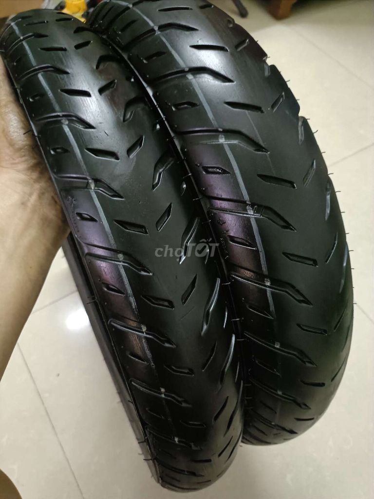 Xã kho Dư cặp vỏ michelin lắp sh mode còn mới 95%