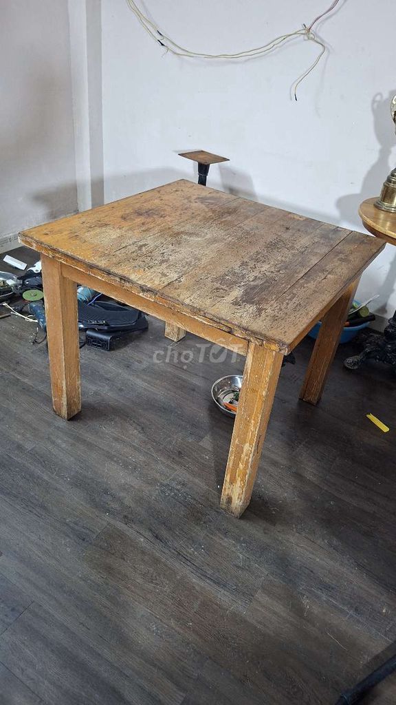 Bàn vuông 90cm  gỗ sồi Mỹ cao 75cm. Mua bán Bàn ghế tại Quận Tân Bình Tp Hồ Chí Minh được đăng bởi Lê Dũng hình 1