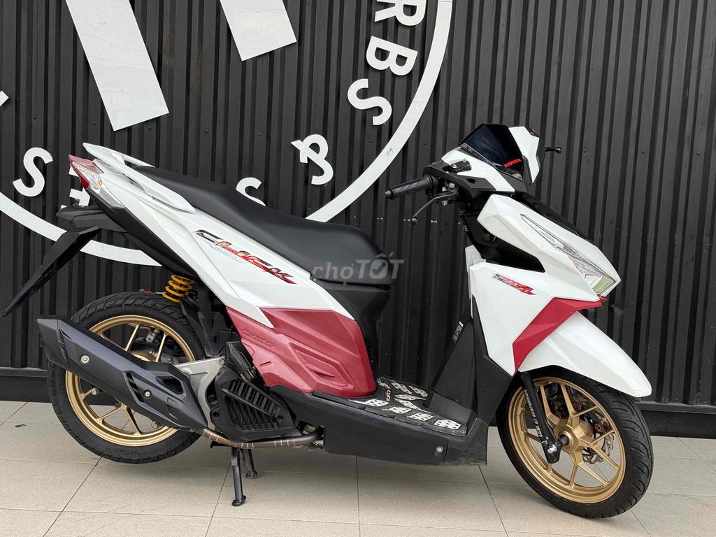 Honda Click 125 Trắng đỏ - Smartkey nhập Thái bs43. Mua bán Xe máy tại Quận Hải Châu Đà Nẵng được đăng bởi Lê vy  hình 2