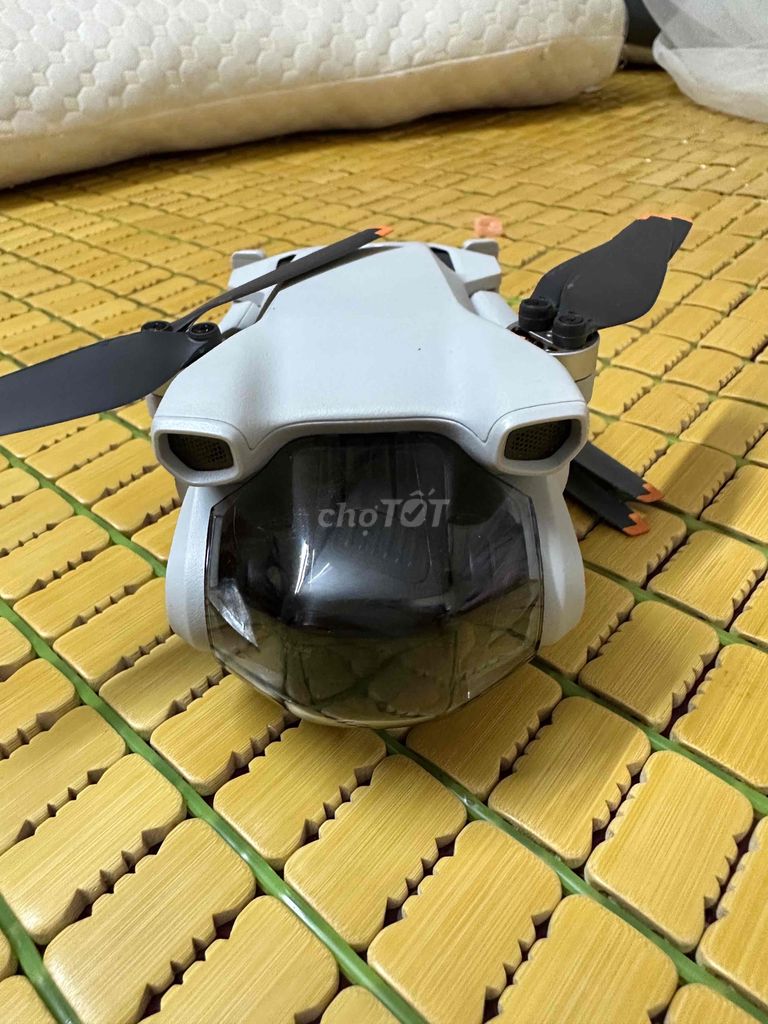 Drone DJI Mini 3 màu xám