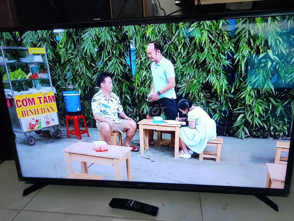 Smart tivi samsung 43in giọng nói belutooth 4k đẹp