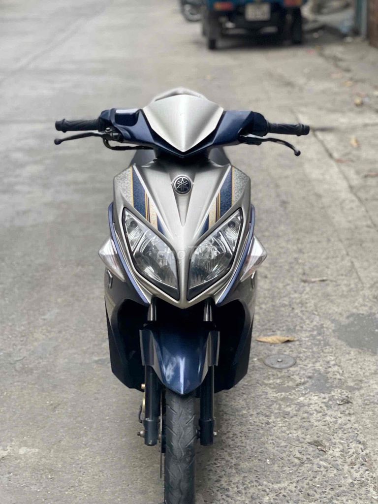 xe tay ga yamaha Nouvo 135cc xe đẹp như mới