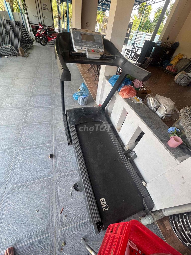 Máy chạy bộ gia đình còn tốt. Mua bán Đồ thể thao, Dã ngoại tại Huyện Quế Sơn Quảng Nam được đăng bởi nguyễn văn trung hình 1