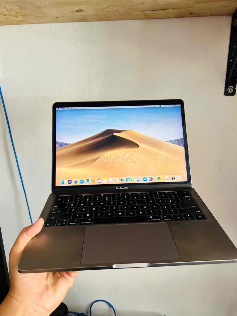 Apple MacBook Pro 2017 i5 256GB Xám. Mua bán Laptop tại Thị xã Bến Cát Bình Dương được đăng bởi Khanh Phan hình 1