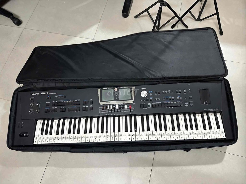 Đàn Roland Bk9 đẹp nguyên zin