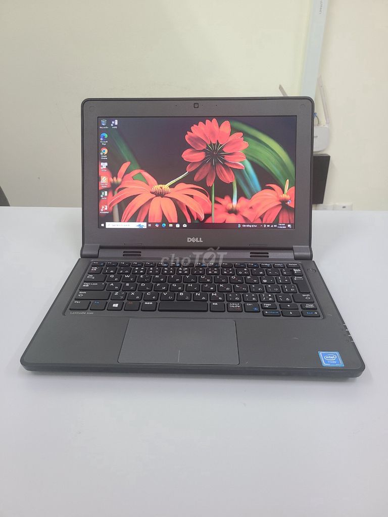 Dell Latitude 3160, 11.6 inch, máy đẹp như mới