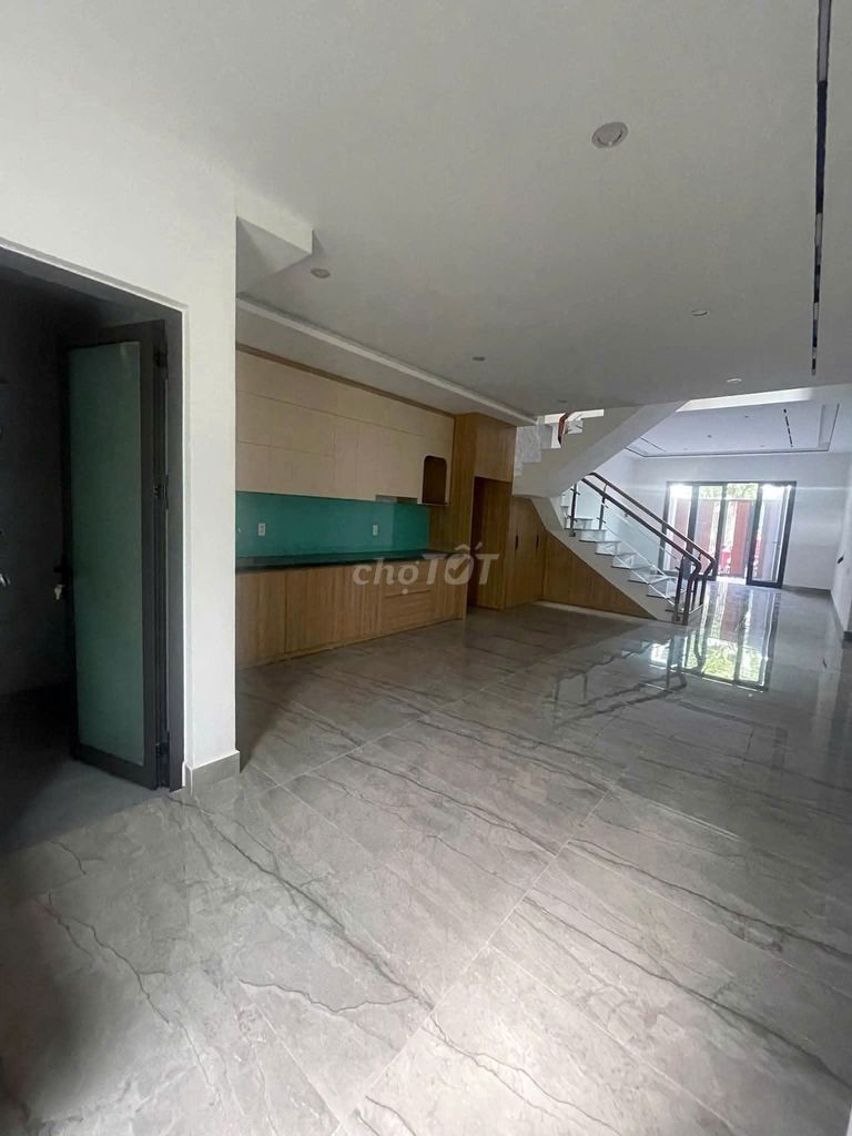 3-storey 4-bedroom house on Tú Quỳ near the bus station — photo 7