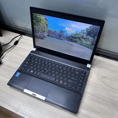Laptop Toshiba Portere R30-A i7-4610M giá rẻ