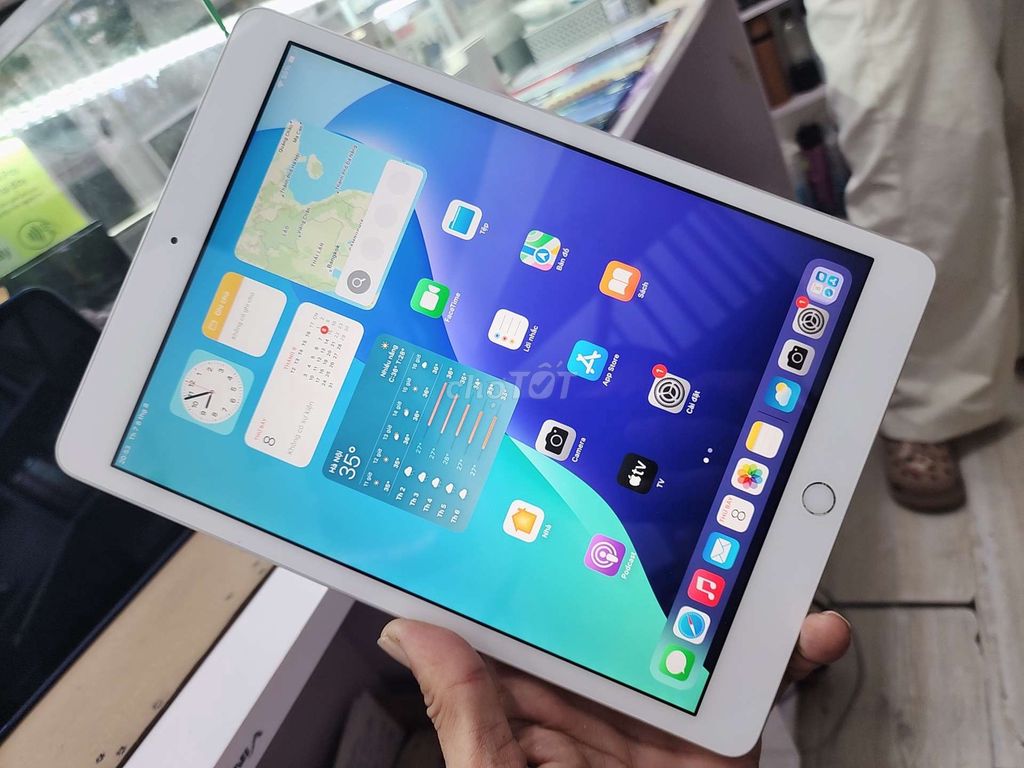 Apple iPad Gen 7 Wifi 32GB zin keng (bh 1 tháng). Mua bán Máy tính bảng tại Quận Ninh Kiều Cần Thơ được đăng bởi Huy hình 1