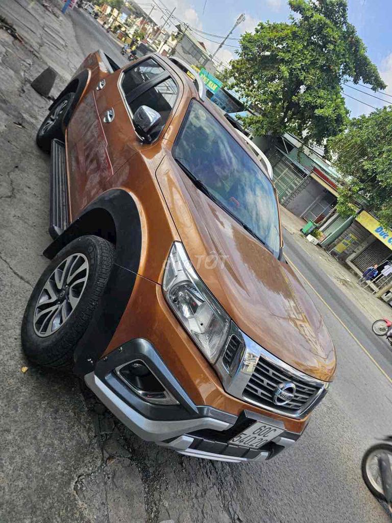 Ниссан Навара 2019, автоматический коричневый, 408,11 км