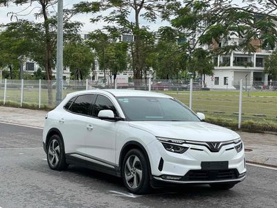VF8 Eco 2023 GF Mua Pin Catl giảm 70tr đổi xe xăng. Mua bán Ô tô tại Quận Thanh Xuân Hà Nội được đăng bởi hoang tran minh hình 1