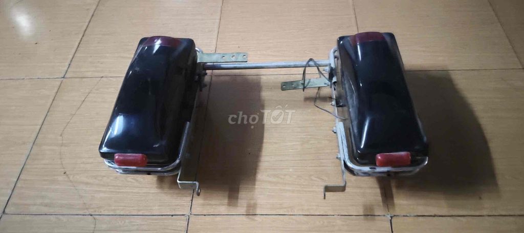 cặp thùng hông suzuki gd