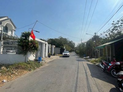 Đất đường Dx 071, cạnh trường mầm non , mặt tiền kinh doanh buôn bán. Mua bán đất tại Thành phố Thủ Dầu Một Bình Dương được đăng bởi Huỳnh Thị Thu Hường