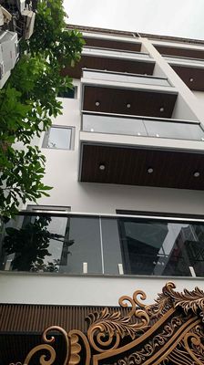 BÁN NHÀ NGUYỄN VĂN CỪ- LONG BIÊN, MỚI ĐÉT, OTO, THG MÁY, NTHAT C.CẤP. Mua bán nhà ở tại Quận Long Biên Hà Nội được đăng bởi Dũng PHỐ ĐÔNG 
