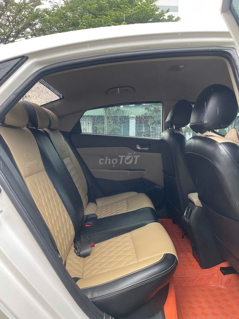 Hyundai Accent 1.4 MT 2020 - 77000 km. Mua bán Ô tô tại Thành phố Thủ Dầu Một Bình Dương được đăng bởi trần thị khánh huyền  hình 6