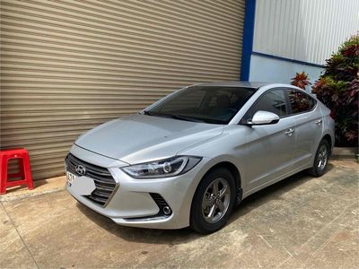 Hyundai Elantra 2016