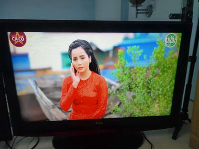 TIVI LCD 32IN TCL CÒN ZIN TÊM HÃNG ĐANG XEM TỐT