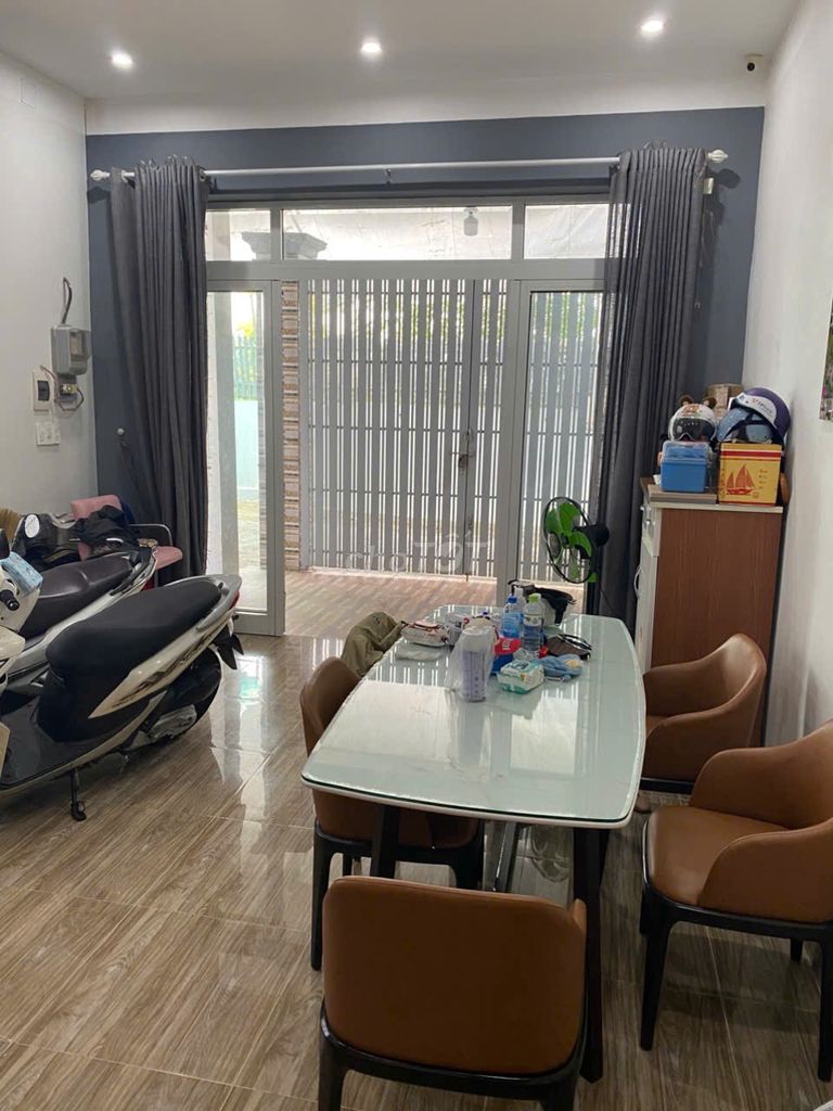 Bán Nhà 128 m2, Phường Tam Hiệp, Giá 5,4 Tỷ