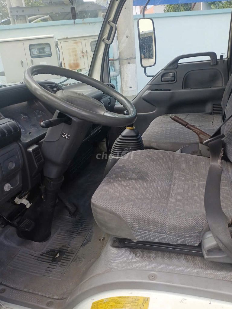 Xe tải Isuzu 2018 2T cần bán. Mua bán Xe tải, xe ben tại Huyện Cần Giuộc Long An được đăng bởi Trung Vinh hình 2