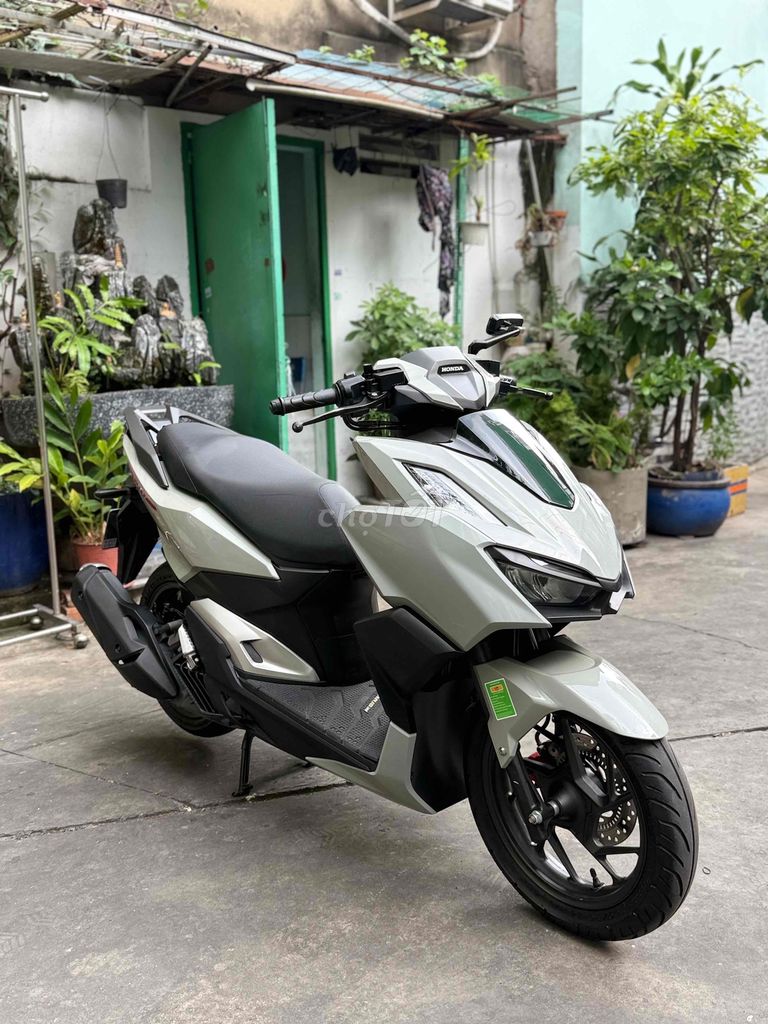 Vario 160ABS Xám Xi Măng Giá TốT. Mua bán Xe máy tại Quận 11 Tp Hồ Chí Minh được đăng bởi TRUNG hình 1