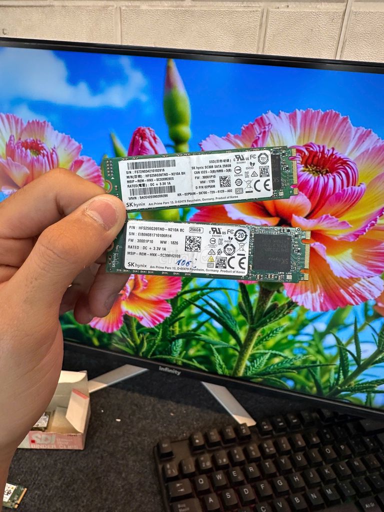 Ổ cứng SSD SK Hynix M.2 256GB em sẵn sl. Mua bán Linh kiện (RAM, Card...) tại Quận Phú Nhuận Tp Hồ Chí Minh được đăng bởi tiến tài 770 nguyễn kiệm p4 quận phú nhuận hình 1