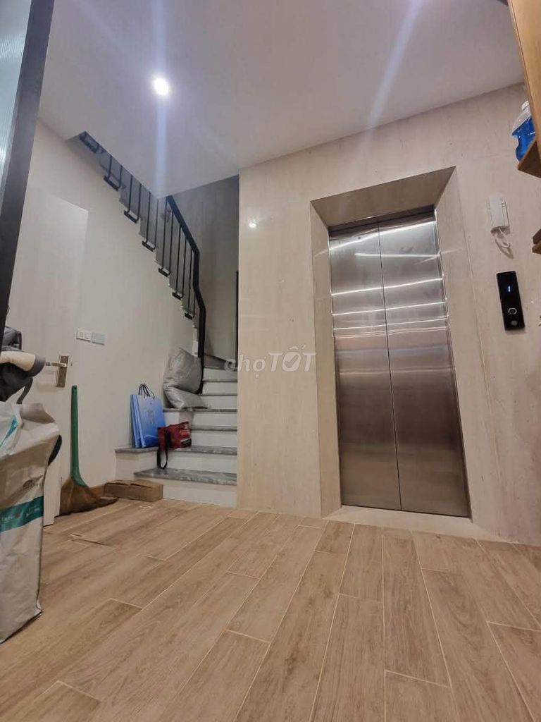 Доa в районе Фыонг Лиет, 52 м², 6 этажей, более 24 млрд донгов