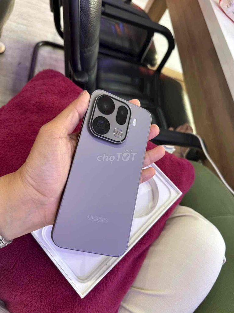 Oppo Find X9 Pro gray ram 12/512gb sxvn. Mua bán Điện thoại tại Quận 3 Tp Hồ Chí Minh được đăng bởi Nam Á Mobile hình 1