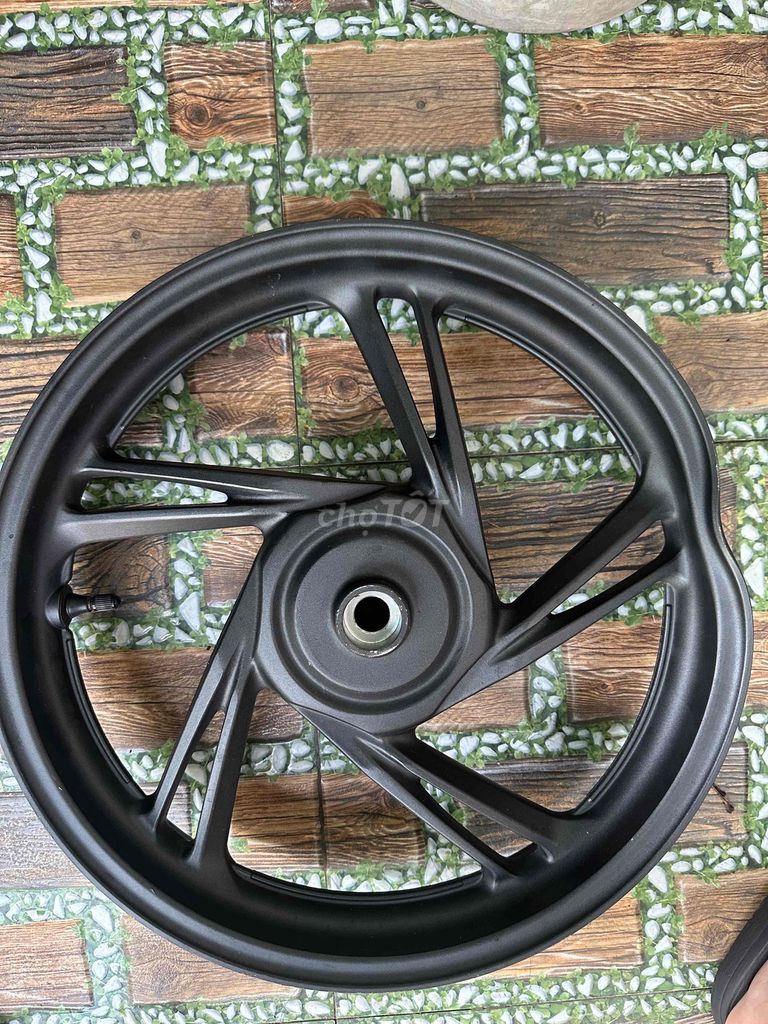 Niềng xe sh đời mới. Mua bán Phụ tùng xe tại Thành phố Bến Tre Bến Tre được đăng bởi bÚn hình 3