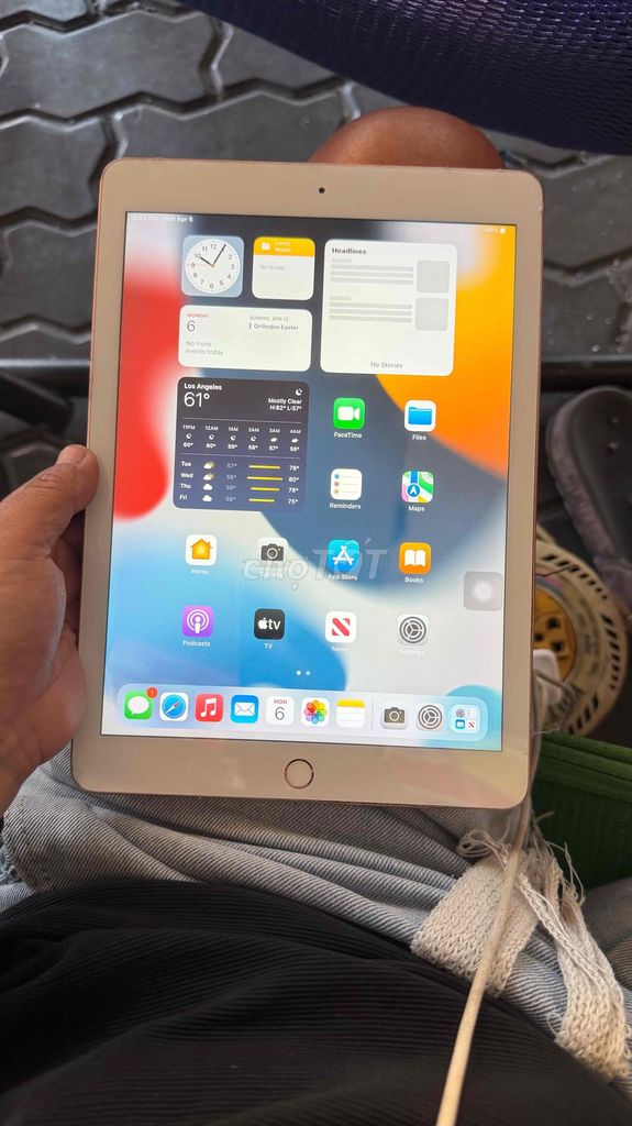 Apple iPad Gen 6 32GB full chức năng giá sinh viên. Mua bán Máy tính bảng tại Quận 7 Tp Hồ Chí Minh được đăng bởi Khánh hình 1
