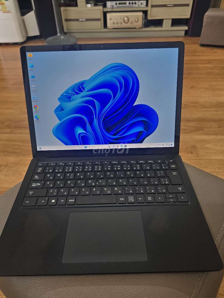 Microsoft Surface Laptop 3 i5 1035G7/8GB/256GB Đen. Mua bán Laptop tại Quận Hà Đông Hà Nội được đăng bởi Eagle hình 1