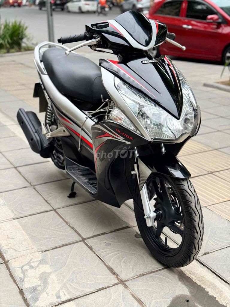 Airblade 110fi cuối 2012 xe chất 1 chủ sd còn mới