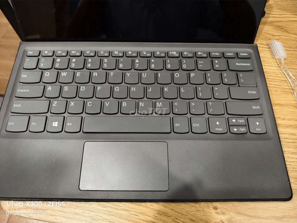 Lenovo Miix 520 I7 8GB/256GB SSD 12 inch. Mua bán Laptop tại Thành phố Mỹ Tho Tiền Giang được đăng bởi Tony Nguyen hình 1