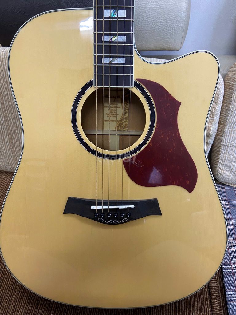 GUITAR ACOUSTIC ENYA ED 18NA + EQ 98%