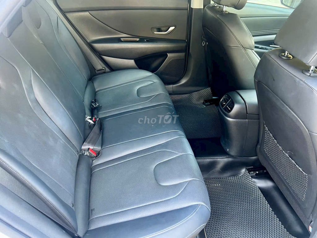 Hyundai Elantra 2023 1.6 AT Đặc biệt - xe gia đình. Mua bán Ô tô tại Quận Tân Phú Tp Hồ Chí Minh được đăng bởi Nguyễn Tân Xe Lướt  hình 6