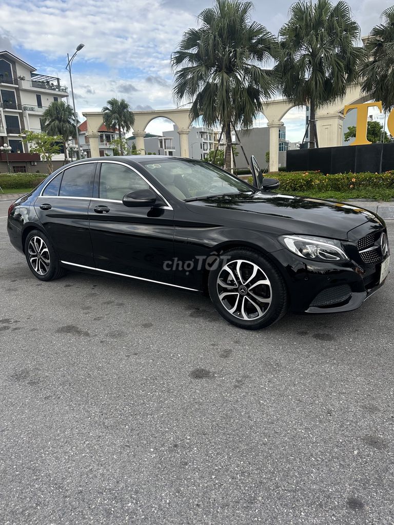 Mercedes Benz C Class 2016 C200 - 100000 km. Mua bán Ô tô tại Thị xã Kinh Môn Hải Dương được đăng bởi Tương Cao hình 2