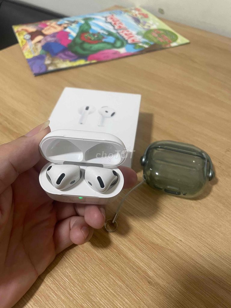 Apple AirPods 4 Trắng Tai nghe không dây. Mua bán Tivi, Âm thanh tại Thành phố Dĩ An Bình Dương được đăng bởi Hải Đăng hình 1